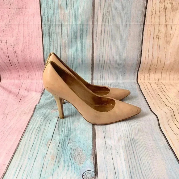 Coach pointy toe nude color pumps - Picture 12 of 13